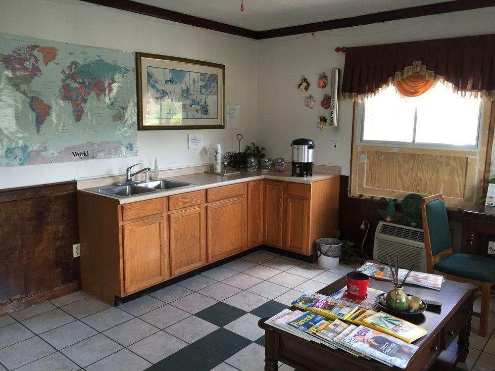 Scottish Inn And Suites Perry Bagian luar foto