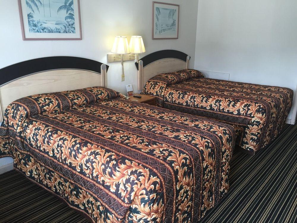 Scottish Inn And Suites Perry Bagian luar foto