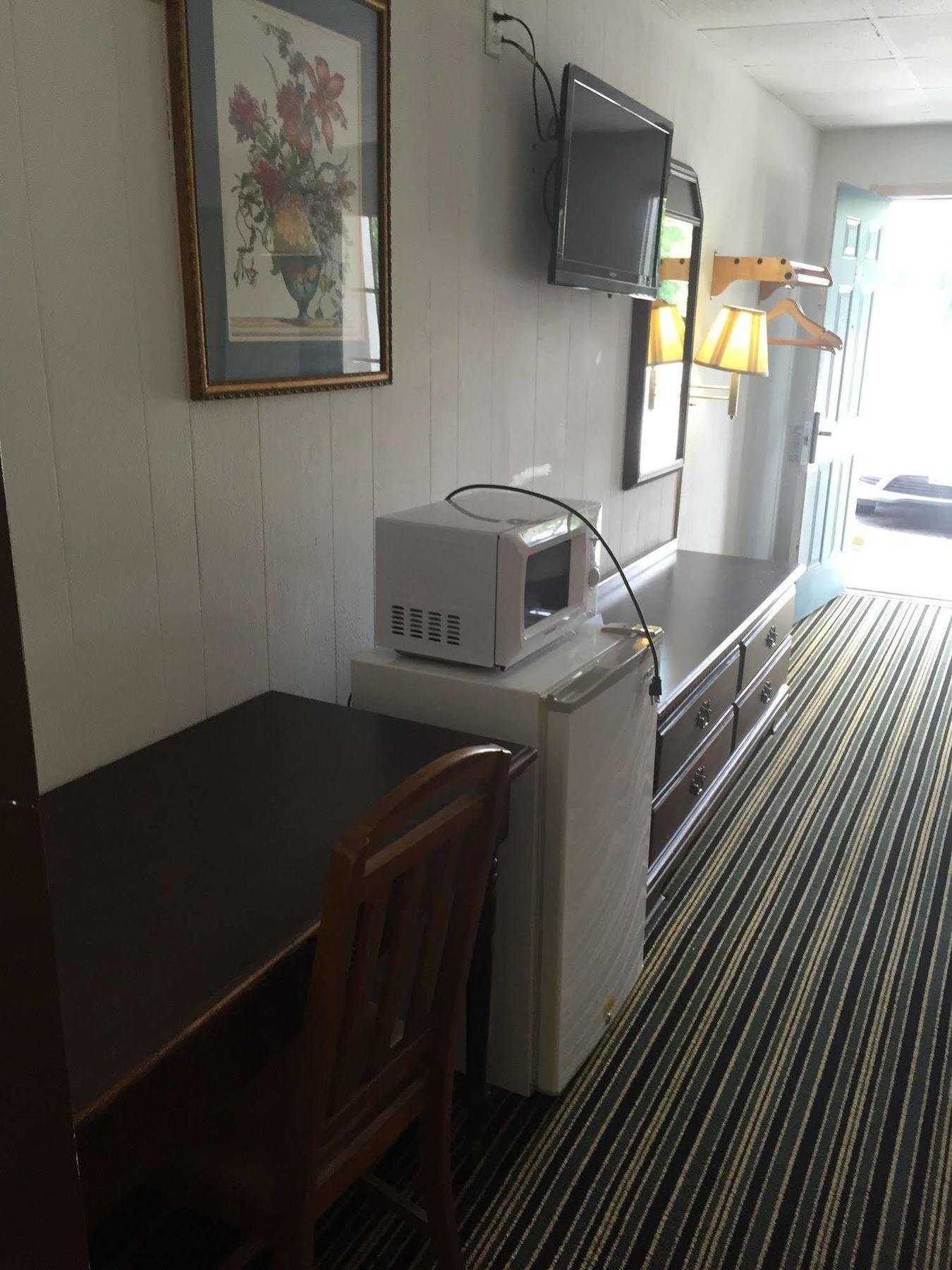 Scottish Inn And Suites Perry Bagian luar foto