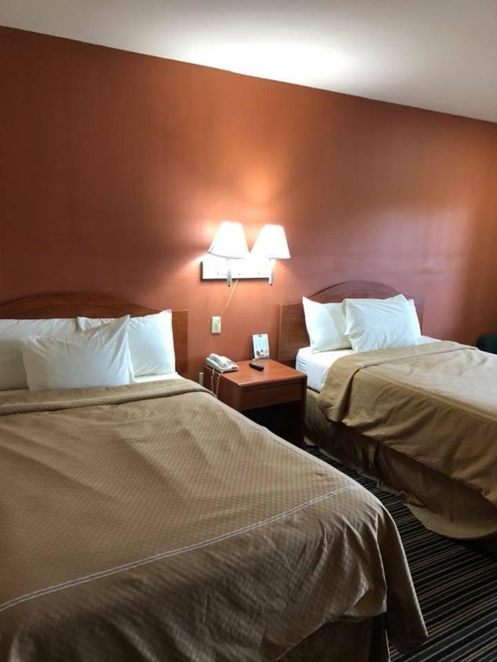 Scottish Inn And Suites Perry Bagian luar foto